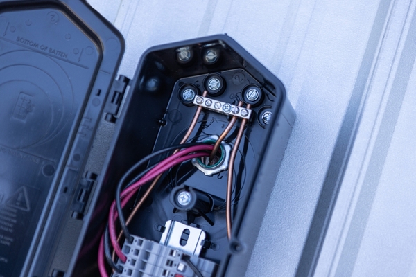 JB-T TOMBSTONE PV Junction Box - Metal Roofs